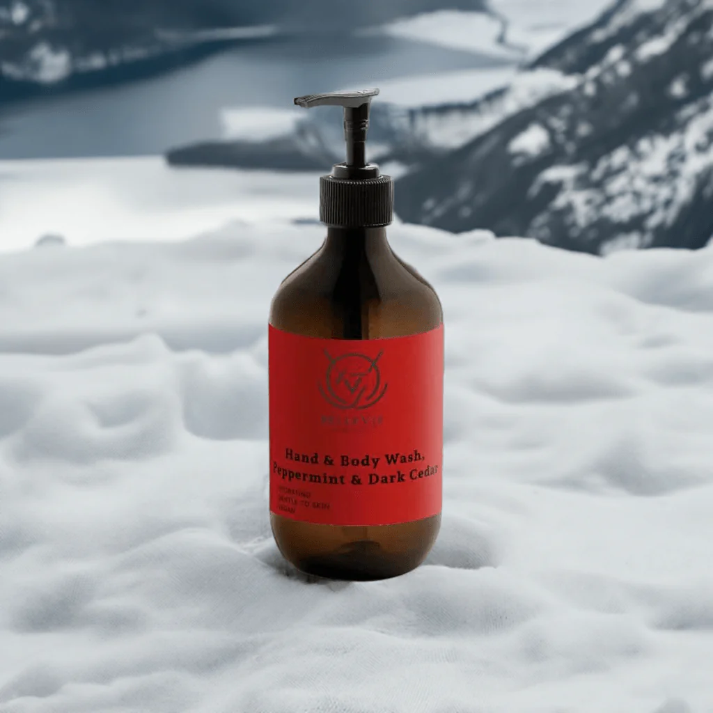 Organic Body & Hand Wash Peppermint & Dark Cedar 490ml - Image 3