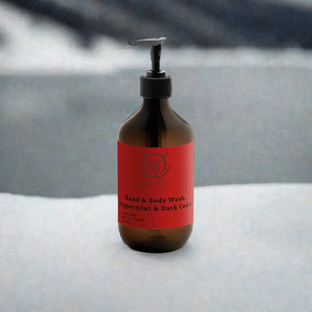 Organic Body & Hand Wash Peppermint & Dark Cedar 490ml - Image 4